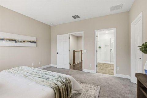 House in Clearwater, Florida 3 bedrooms, 172.15 sq.m. № 2410170 - photo 25