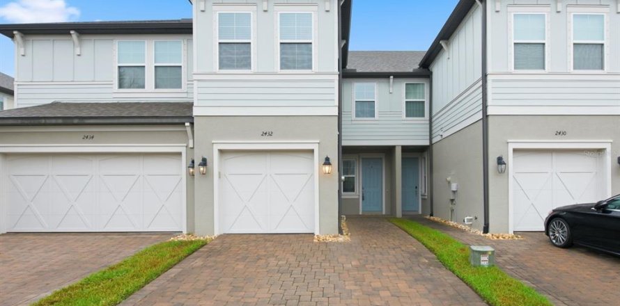 House in Clearwater, Florida 3 bedrooms, 172.15 sq.m. № 2410170