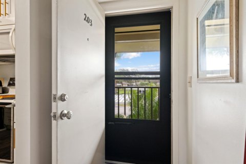Condominio en venta en Vero Beach, Florida, 2 dormitorios, 110.37 m2 № 945756 - foto 1