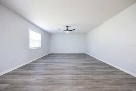 House in Alachua, Florida 5 bedrooms, 260.5 sq.m. № 1743425 - photo 11