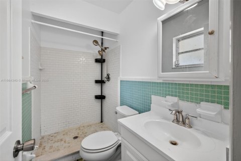 House in St. Lucie, Florida 3 bedrooms, 124.86 sq.m. № 1891945 - photo 24