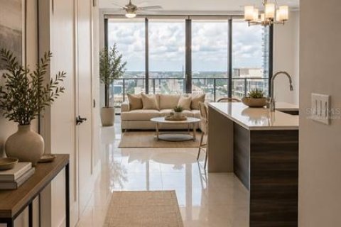 Condo in Saint Petersburg, Florida, 2 bedrooms  № 2275474 - photo 6
