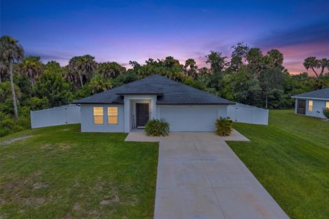 Villa ou maison à Port Charlotte, Floride 3 chambres, 131.64 m2 № 2314970