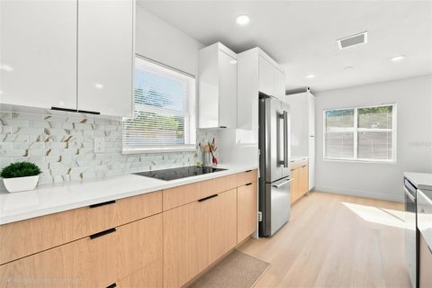 Villa ou maison à vendre à Saint Petersburg, Floride: 4 chambres, 137.03 m2 № 2239003 - photo 6