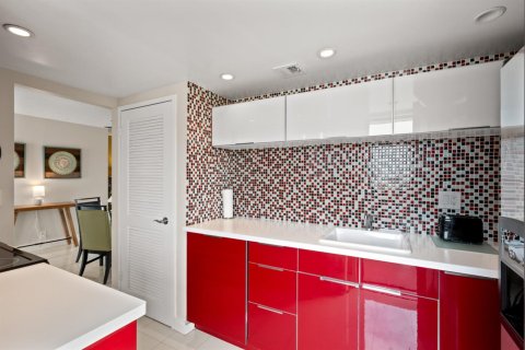 Copropriété à vendre à Hallandale Beach, Floride: 1 chambre, 81.38 m2 № 2147158 - photo 17