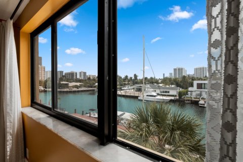 Copropriété à vendre à Hallandale Beach, Floride: 1 chambre, 81.38 m2 № 2147158 - photo 21