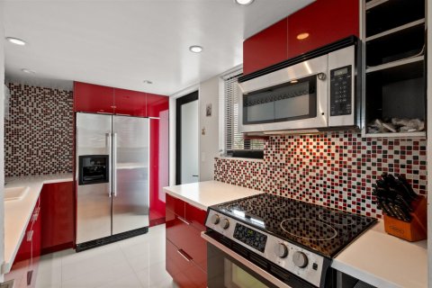 Copropriété à vendre à Hallandale Beach, Floride: 1 chambre, 81.38 m2 № 2147158 - photo 16