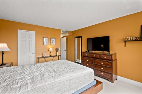 Copropriété à vendre à Hallandale Beach, Floride: 1 chambre, 81.38 m2 № 2147158 - photo 22
