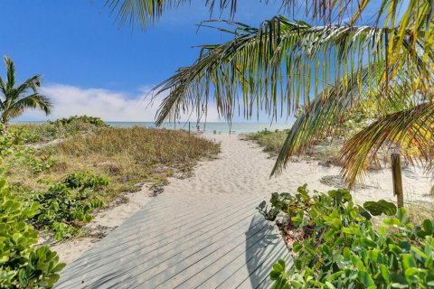 Condo in Lauderdale-by-the-Sea, Florida, 2 bedrooms  № 2275307