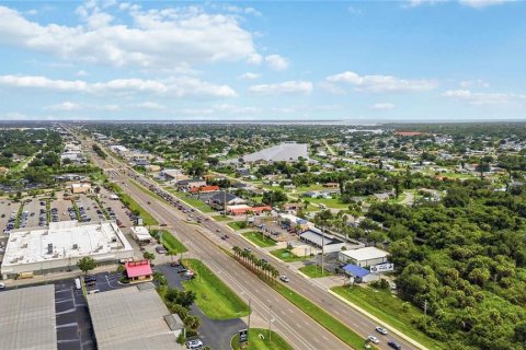 Immobilier commercial à vendre à Port Charlotte, Floride: 128.58 m2 № 2201856 - photo 27