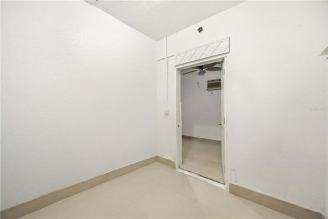 Immobilier commercial à vendre à Port Charlotte, Floride: 128.58 m2 № 2201856 - photo 21