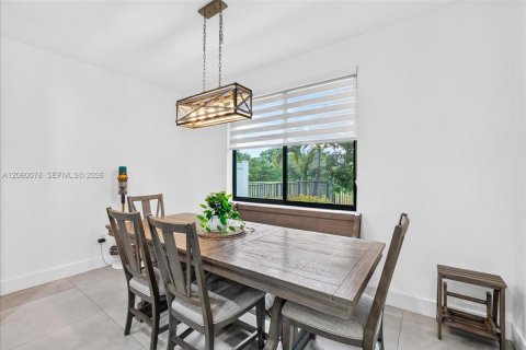 Villa ou maison à vendre à Pompano Beach, Floride: 3 chambres, 135.17 m2 № 2303703 - photo 12