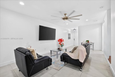 Villa ou maison à vendre à Pompano Beach, Floride: 3 chambres, 135.17 m2 № 2303703 - photo 6