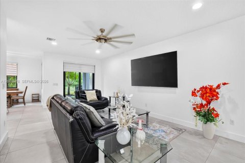 Villa ou maison à vendre à Pompano Beach, Floride: 3 chambres, 135.17 m2 № 2303703 - photo 5
