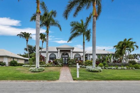 Casa en Osprey, Florida 3 dormitorios, 223.99 m2 № 2121482