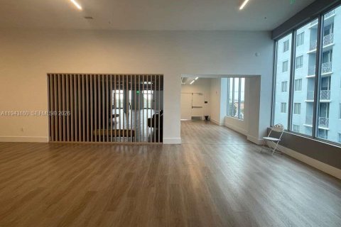 Condominio en venta en Doral, Florida, 1 dormitorio, 62.06 m2 № 1999503 - foto 26