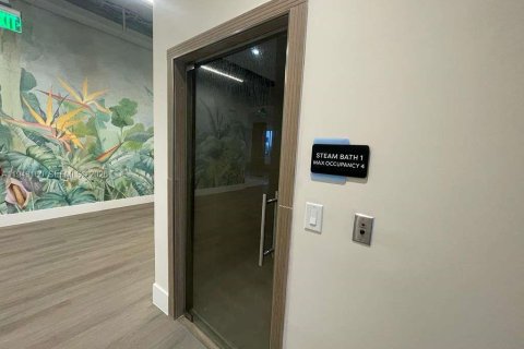 Condominio en venta en Doral, Florida, 1 dormitorio, 62.06 m2 № 1999503 - foto 25