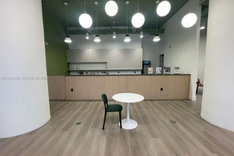 Condominio en venta en Doral, Florida, 1 dormitorio, 62.06 m2 № 1999503 - foto 22