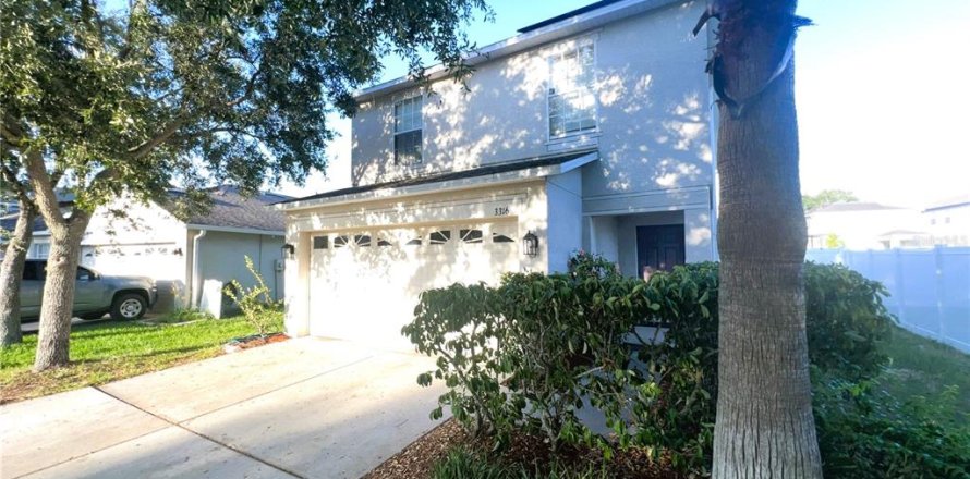 Casa en Land O' Lakes, Florida 4 dormitorios, 161.74 m2 № 1250464