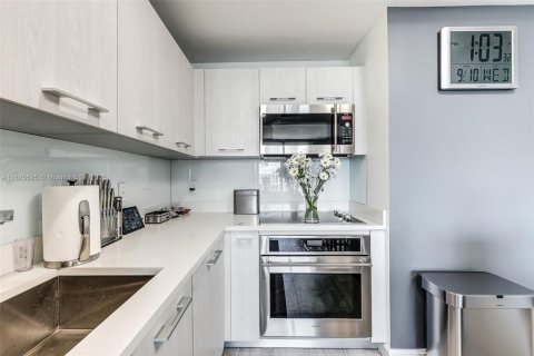 Купить кондоминиум в Майами, Флорида 1 спальня, 79.15м2, № 1932510 - фото 16