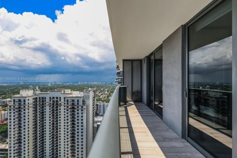 Купить кондоминиум в Майами, Флорида 1 спальня, 79.15м2, № 1932510 - фото 3