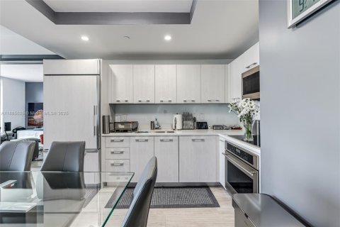 Купить кондоминиум в Майами, Флорида 1 спальня, 79.15м2, № 1932510 - фото 15