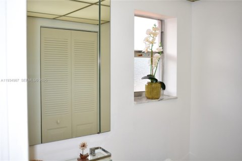 Copropriété à vendre à Sunrise, Floride: 1 chambre, 80.08 m2 № 1993052 - photo 20