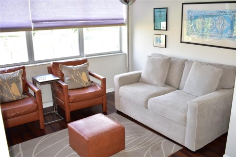 Copropriété à vendre à Sunrise, Floride: 1 chambre, 80.08 m2 № 1993052 - photo 7