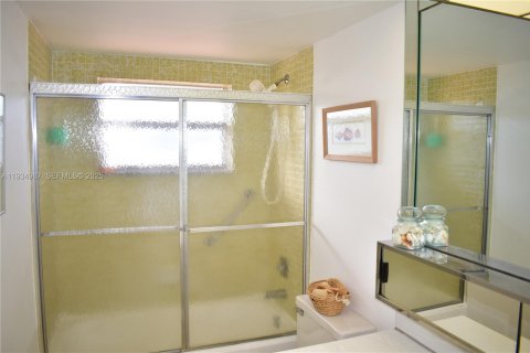 Copropriété à vendre à Sunrise, Floride: 1 chambre, 80.08 m2 № 1993052 - photo 16