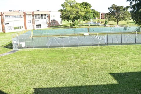 Copropriété à vendre à Sunrise, Floride: 1 chambre, 80.08 m2 № 1993052 - photo 8