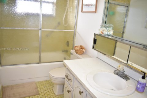 Copropriété à vendre à Sunrise, Floride: 1 chambre, 80.08 m2 № 1993052 - photo 15