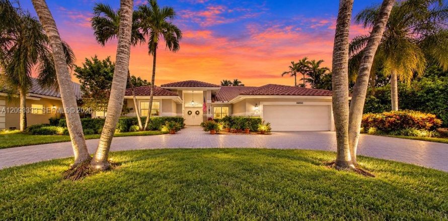 Villa ou maison à Plantation, Floride 6 chambres, 354.14 m2 № 2400722