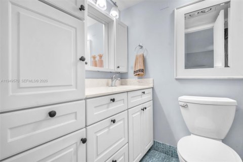 Condominio en venta en Deerfield Beach, Florida, 1 dormitorio, 68.56 m2 № 2146421 - foto 6