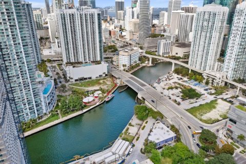 Condo in Miami, Florida, 3 bedrooms  № 1991054 - photo 14