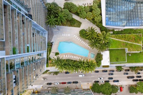 Condo in Miami, Florida, 3 bedrooms  № 1991054 - photo 15