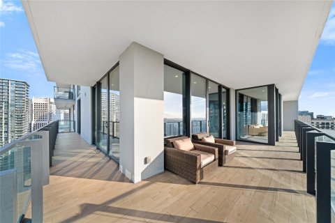 Condo in Miami, Florida, 3 bedrooms  № 1991054 - photo 18