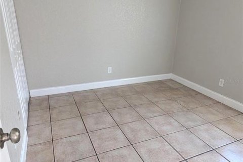 Apartment in Bradenton, Florida 3 bedrooms, 96.25 sq.m. № 2148324 - photo 4