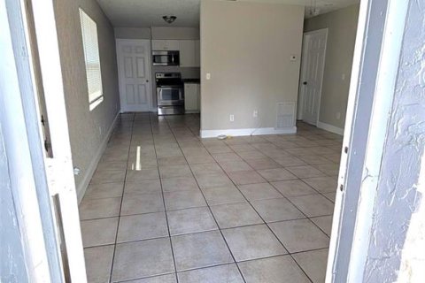 Apartment in Bradenton, Florida 3 bedrooms, 96.25 sq.m. № 2148324 - photo 18
