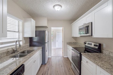 Villa ou maison à vendre à Orlando, Floride: 2 chambres, 75.44 m2 № 2145331 - photo 10