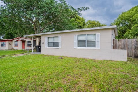 Villa ou maison à vendre à Orlando, Floride: 2 chambres, 75.44 m2 № 2145331 - photo 3