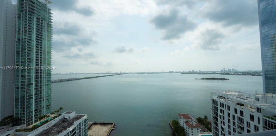 Condo in Miami, Florida, 2 bedrooms  № 1695499