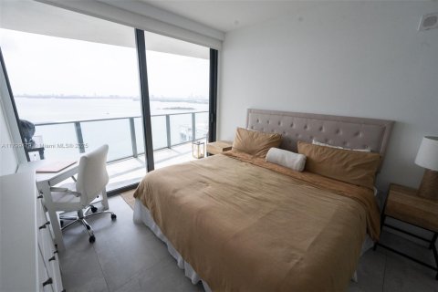 Condo in Miami, Florida, 2 bedrooms  № 1695499 - photo 8