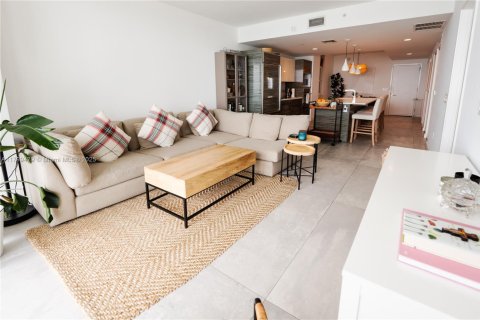 Condo in Miami, Florida, 2 bedrooms  № 1695499 - photo 4