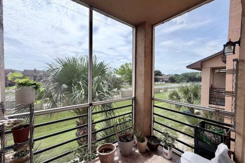 Condo in Orlando, Florida, 2 bedrooms  № 2149168 - photo 28
