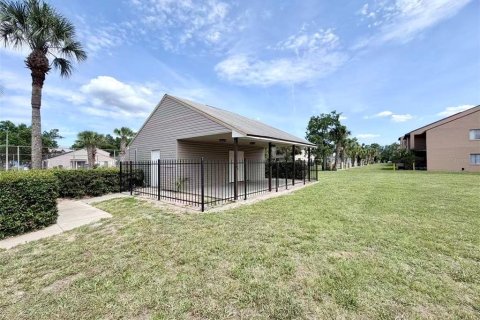 Condo in Orlando, Florida, 2 bedrooms  № 2149168 - photo 9