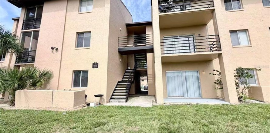 Condo in Orlando, Florida, 2 bedrooms  № 2149168
