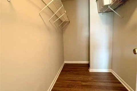 Condo in Orlando, Florida, 2 bedrooms  № 2149168 - photo 21
