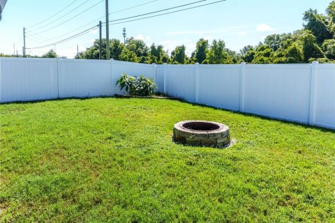 Villa ou maison à louer à Spring Hill, Floride: 4 chambres, 193.42 m2 № 2400350 - photo 26