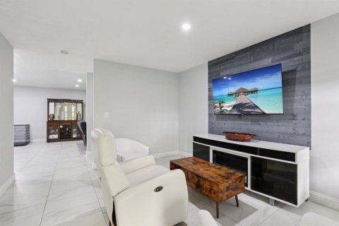 Casa en venta en Davie, Florida, 5 dormitorios, 213.12 m2 № 2077807 - foto 5