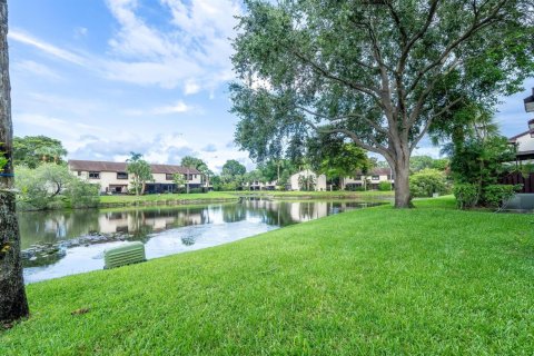 Adosado en venta en Coconut Creek, Florida, 2 dormitorios, 137.5 m2 № 2261271 - foto 20